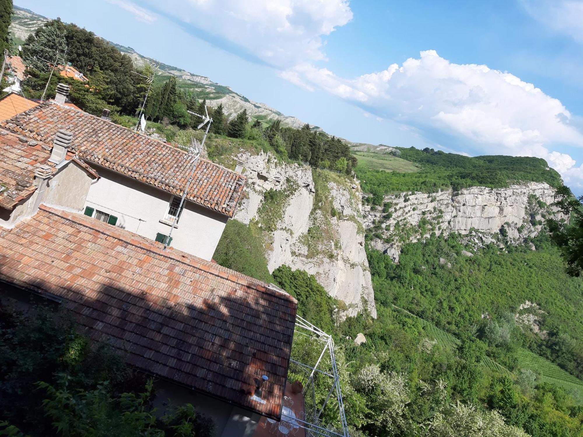 Апартаменты Bella Vista Tossignano Экстерьер фото