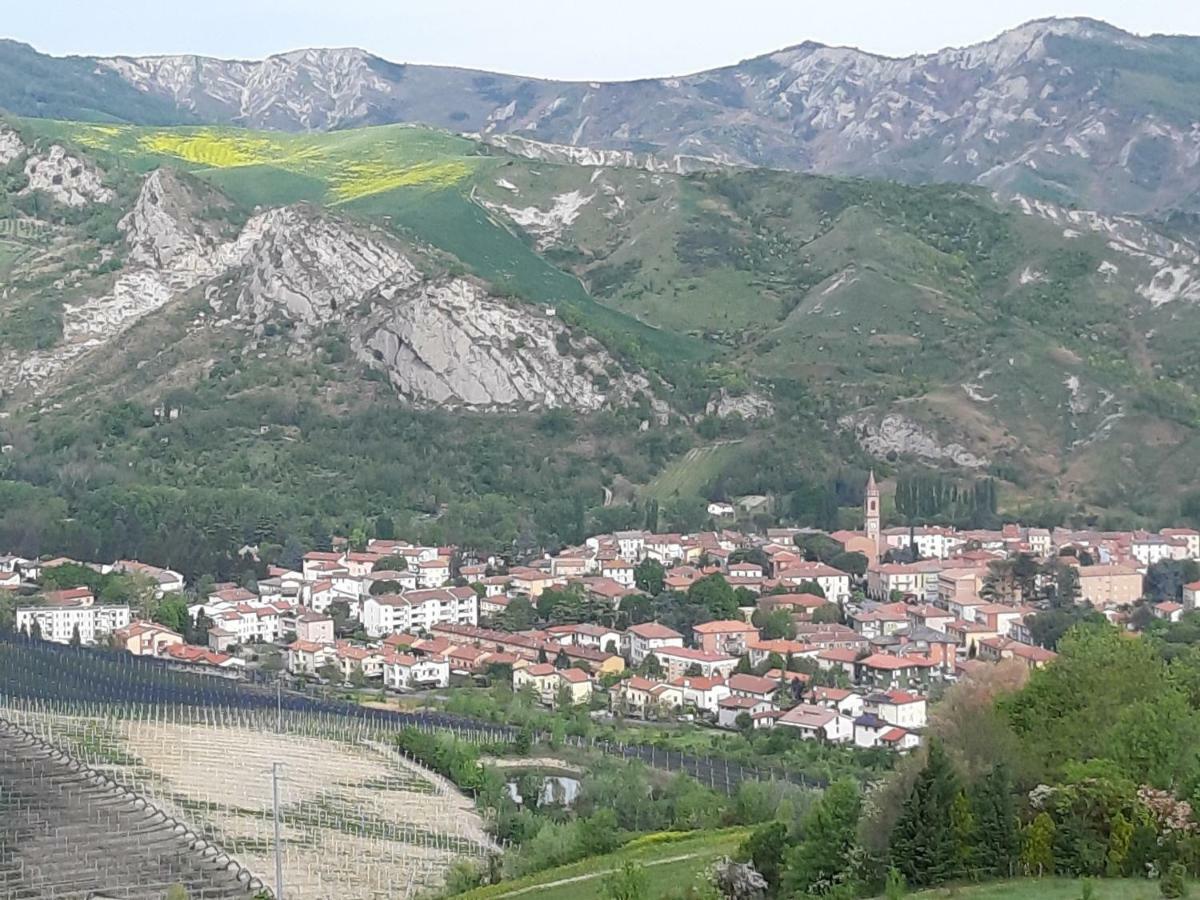 Апартаменты Bella Vista Tossignano Экстерьер фото